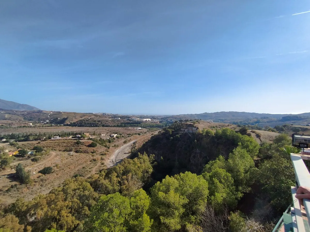 4ecdd9d1-142a-4fde-84b3-f9ef4bd69e0a