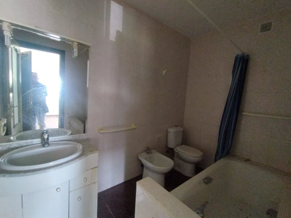 dbb80009-428f-46ff-bbb7-e11b050aea93