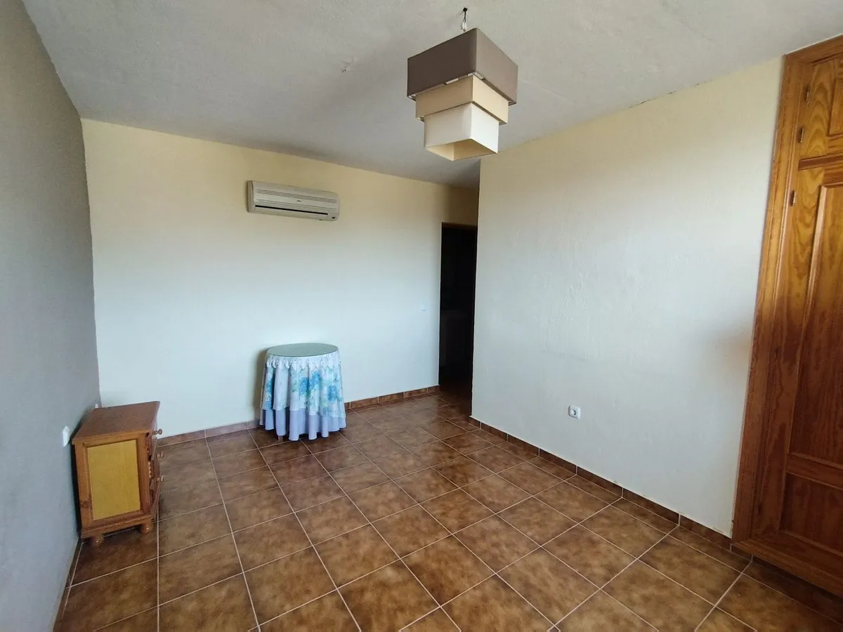 f76a6260-2ccb-49e9-99d4-957e14c60265