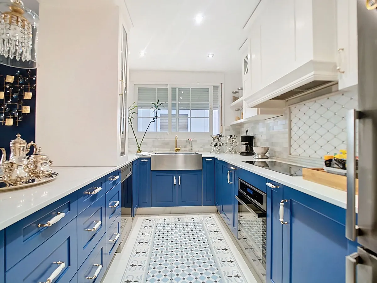 860f3cc2-ae10-4c9e-8116-ba0048fe52f2