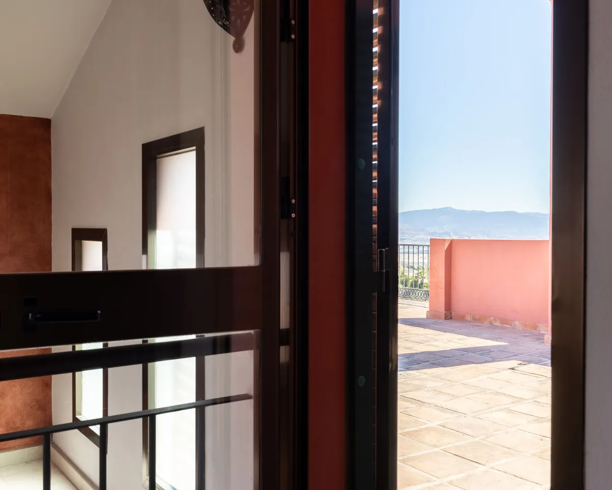 22f958e4-2ed1-4410-ab00-d411db8b82f3