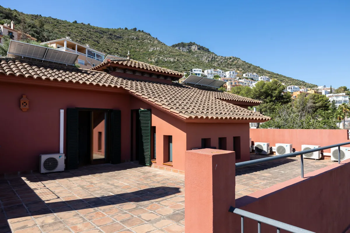 61914b3e-d301-4925-87ba-2d5ca1403acd