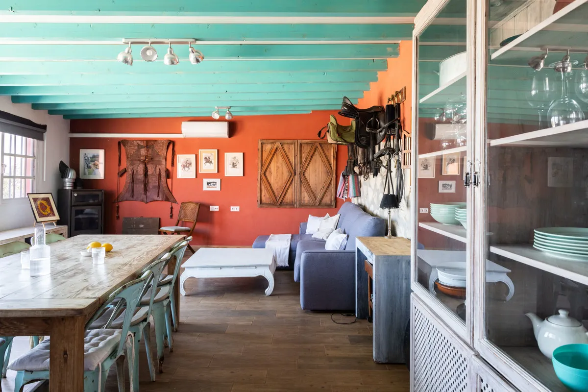 c2477e52-dc97-4c7c-9b3c-0a43f6a69fc2