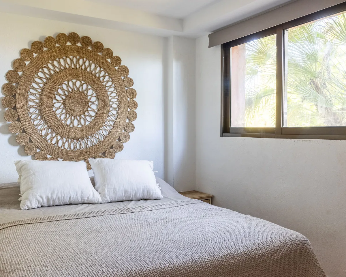 ddec40c3-498b-4ac6-b58b-849e506e3333