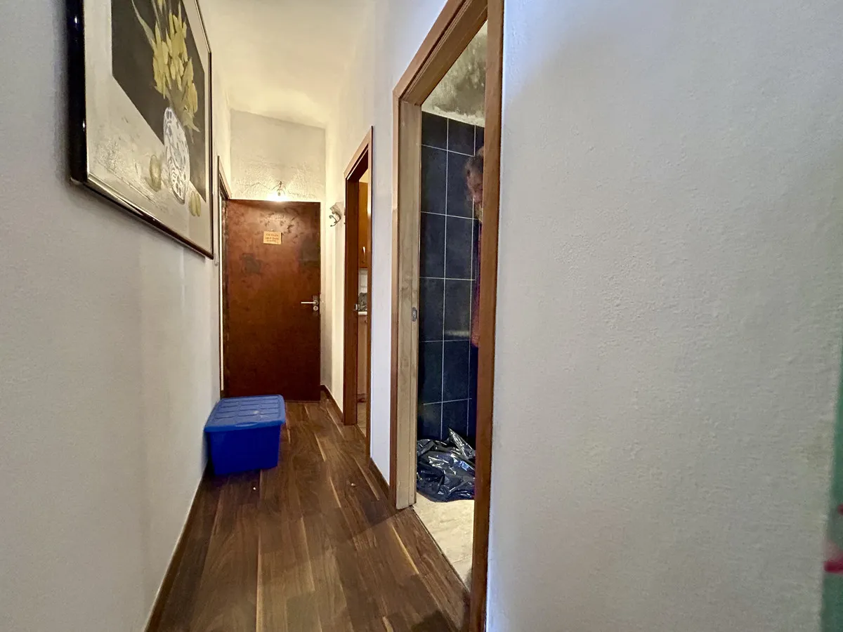 a21e204e-958b-4dfa-a147-a74b95252620