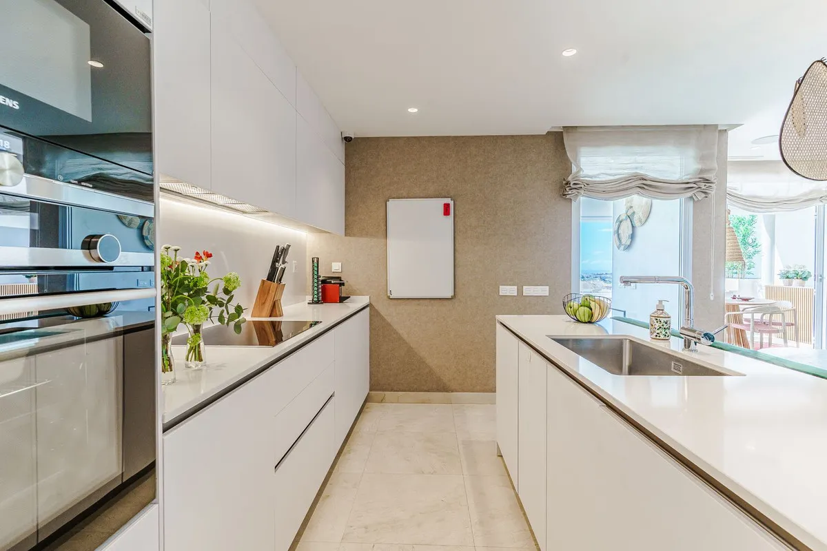 85f7f588-10fc-4622-91b2-c798ab136177