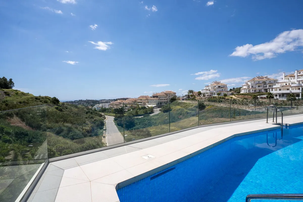 fd283354-858b-49af-8dda-33c7b47f29c7