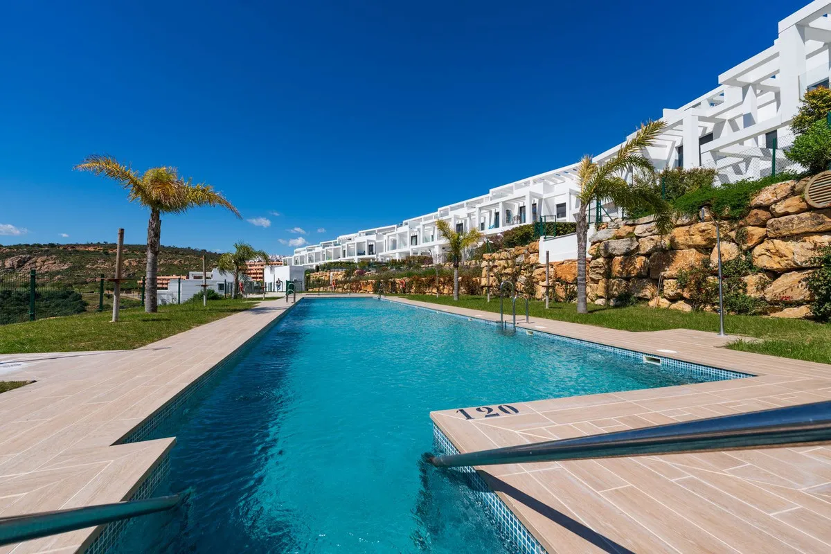 b06964ea-f6e6-4c9c-8eb9-82e94060779c