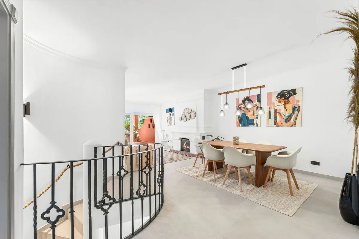 37bb874c-5d53-40c4-b0f5-eb967d644b2b