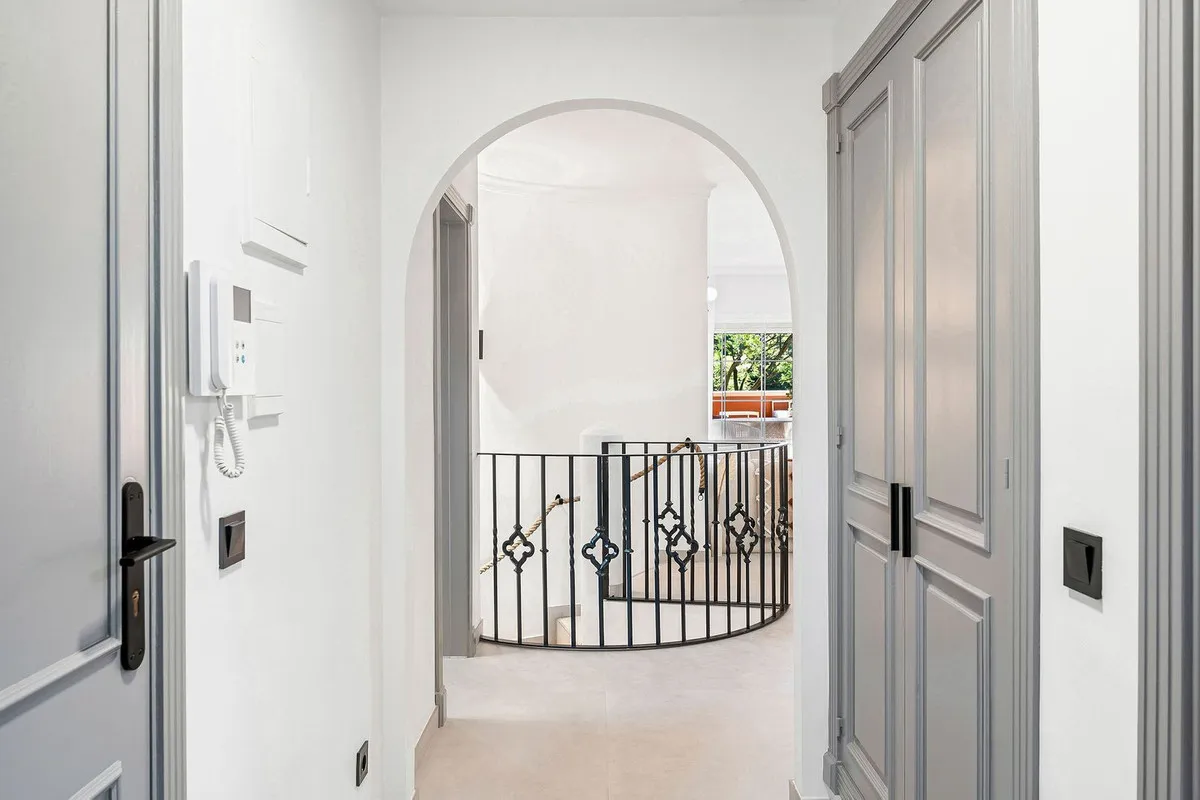 d989fd65-3154-49a0-ba73-d3de8d7ff04c