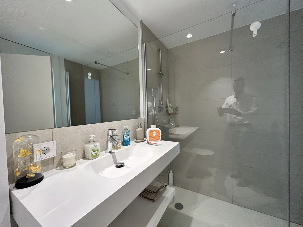 1e227845-80e1-483c-8ace-c9eb206fd2a8