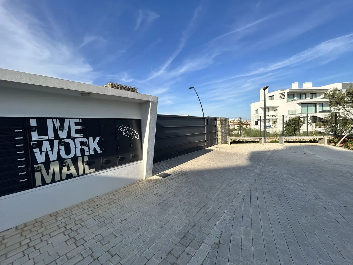 1e68ea64-e724-4ae3-9672-e111b6c21543