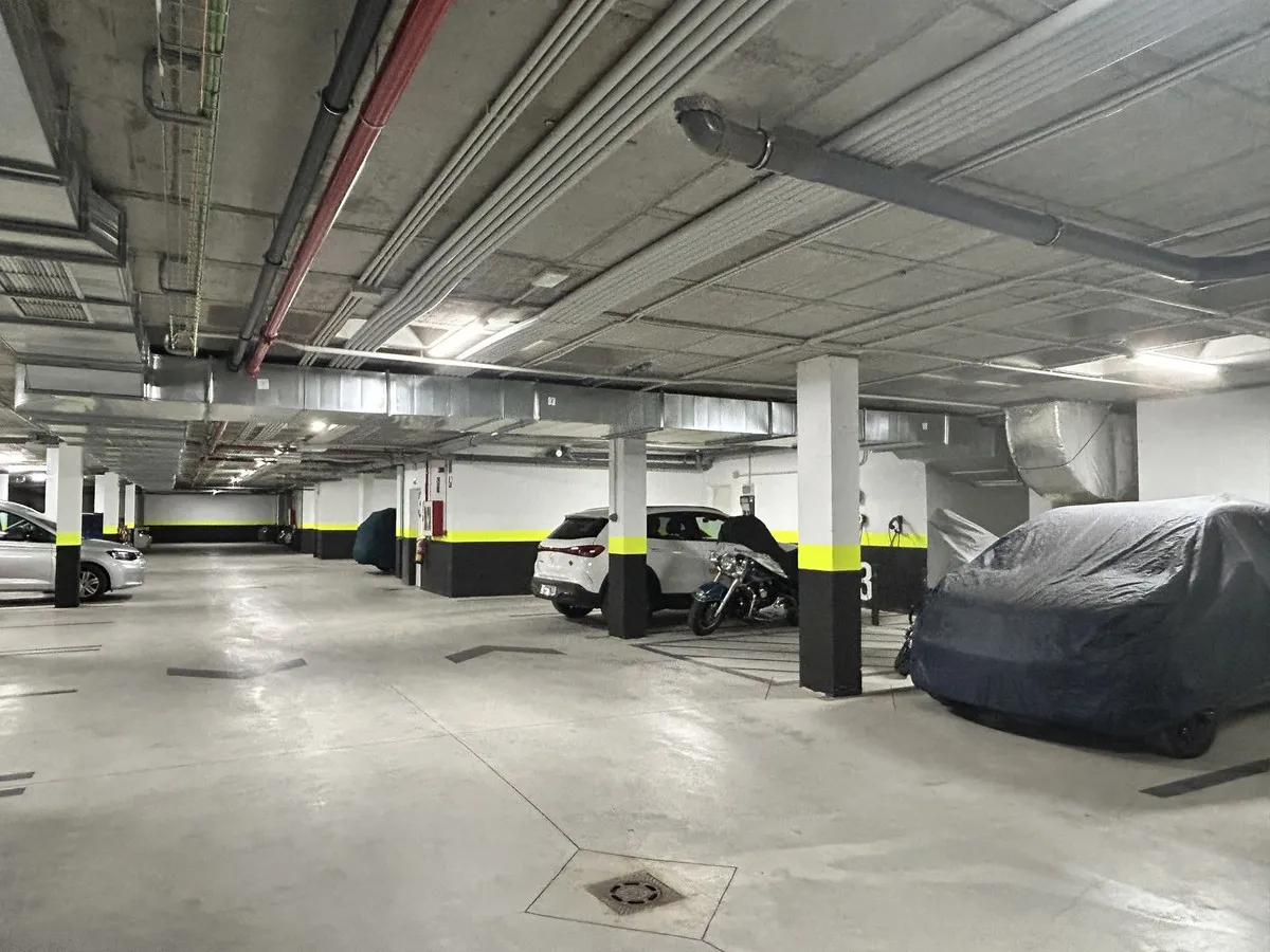 5a44efce-f9d2-4920-9f0d-07f61c5e8da4