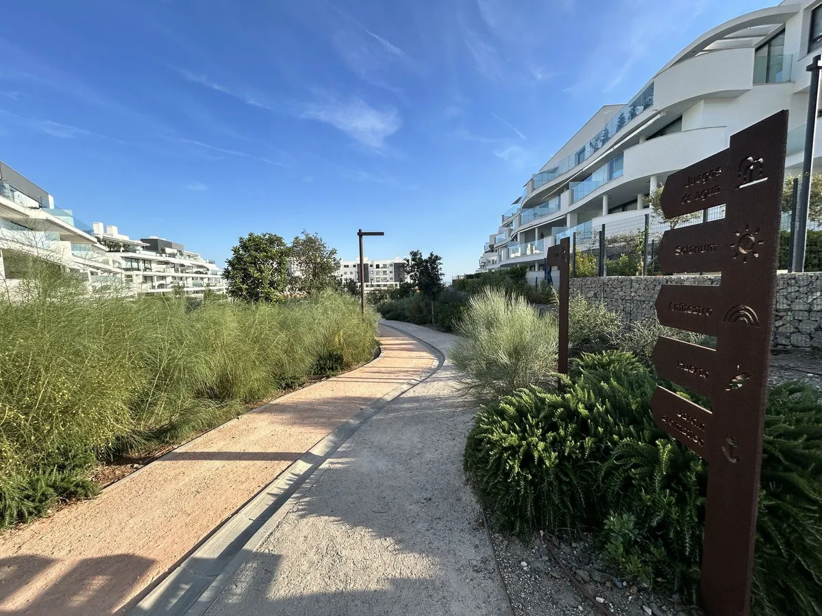 ddba4953-69a4-4905-a090-04a06d114a3a