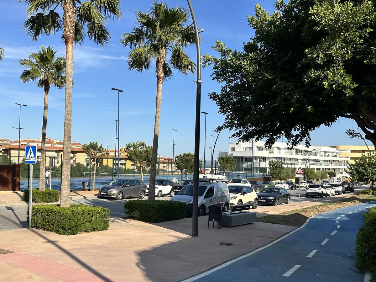 ed6c44a2-8667-429f-855c-3b4b07f83b89