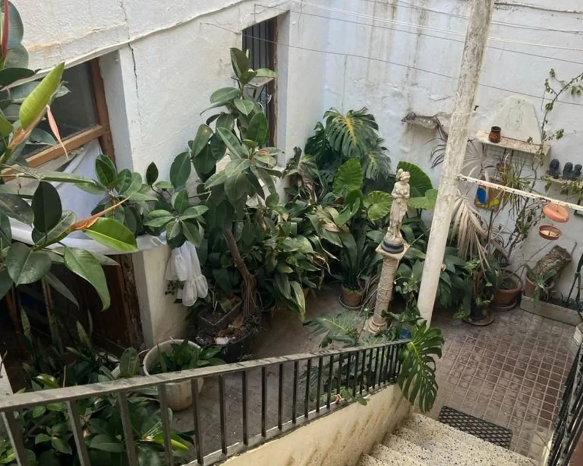 b8f8b0f1-a615-475b-a9e2-38da97e9133a