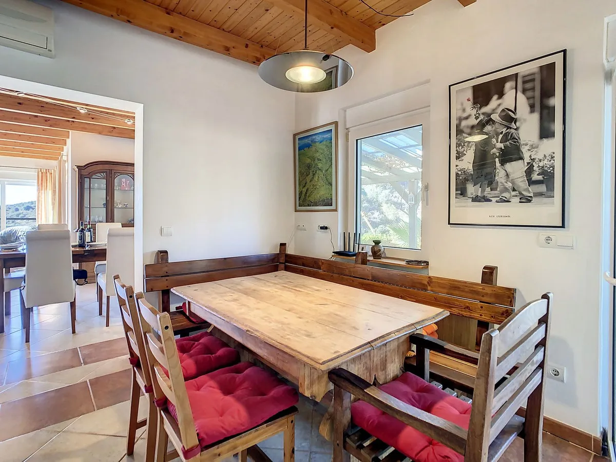 c4c82210-b0de-4612-a3ba-4ee2f5faadf5