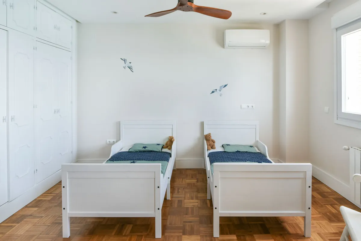 141b755a-b6ef-4b50-8002-9c34b090963d