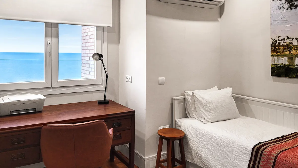 b080f4a8-af79-47c1-8a63-2205d7c25600