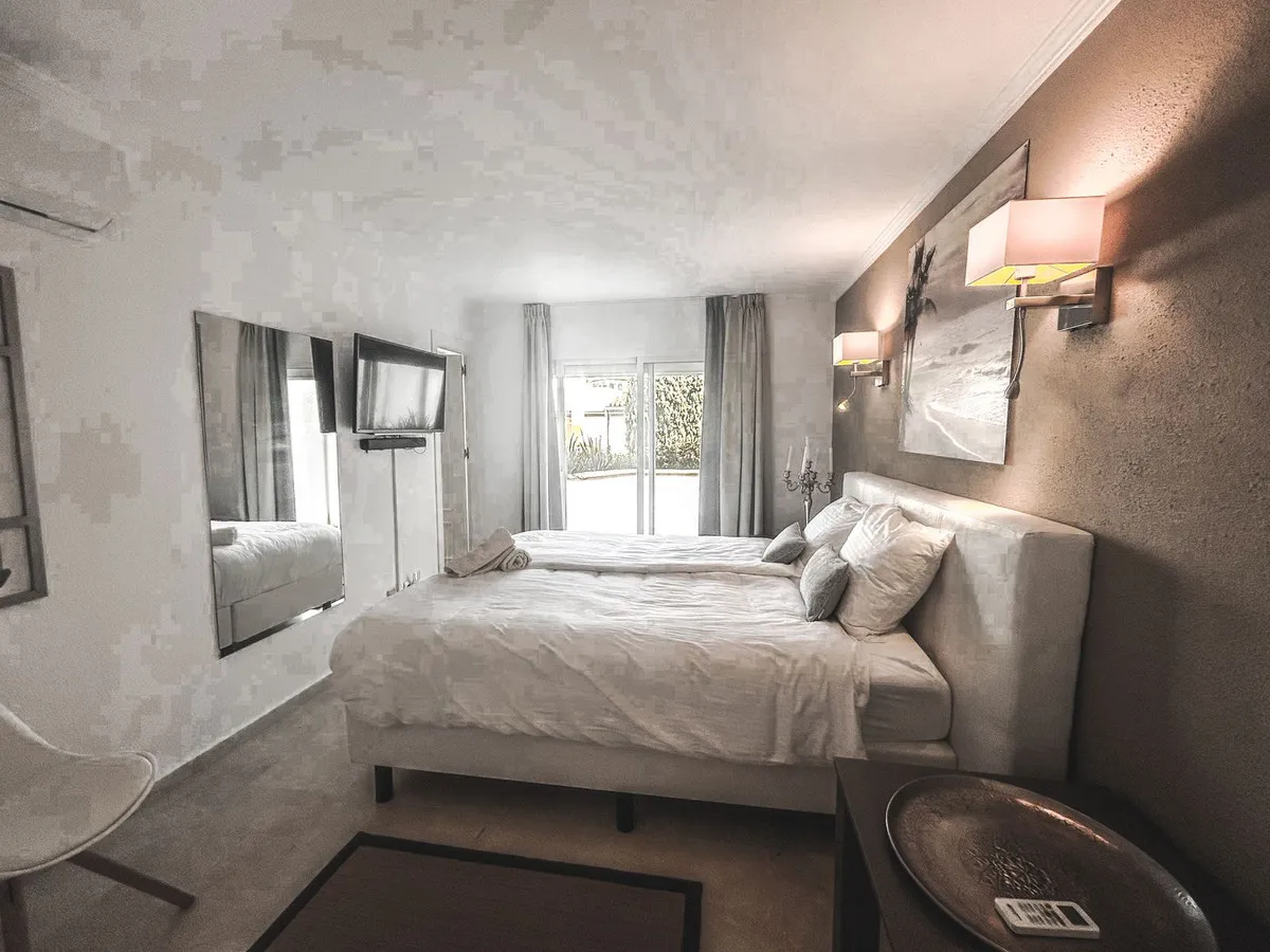 80b6f243-9b71-4408-8c1f-f5882047081c