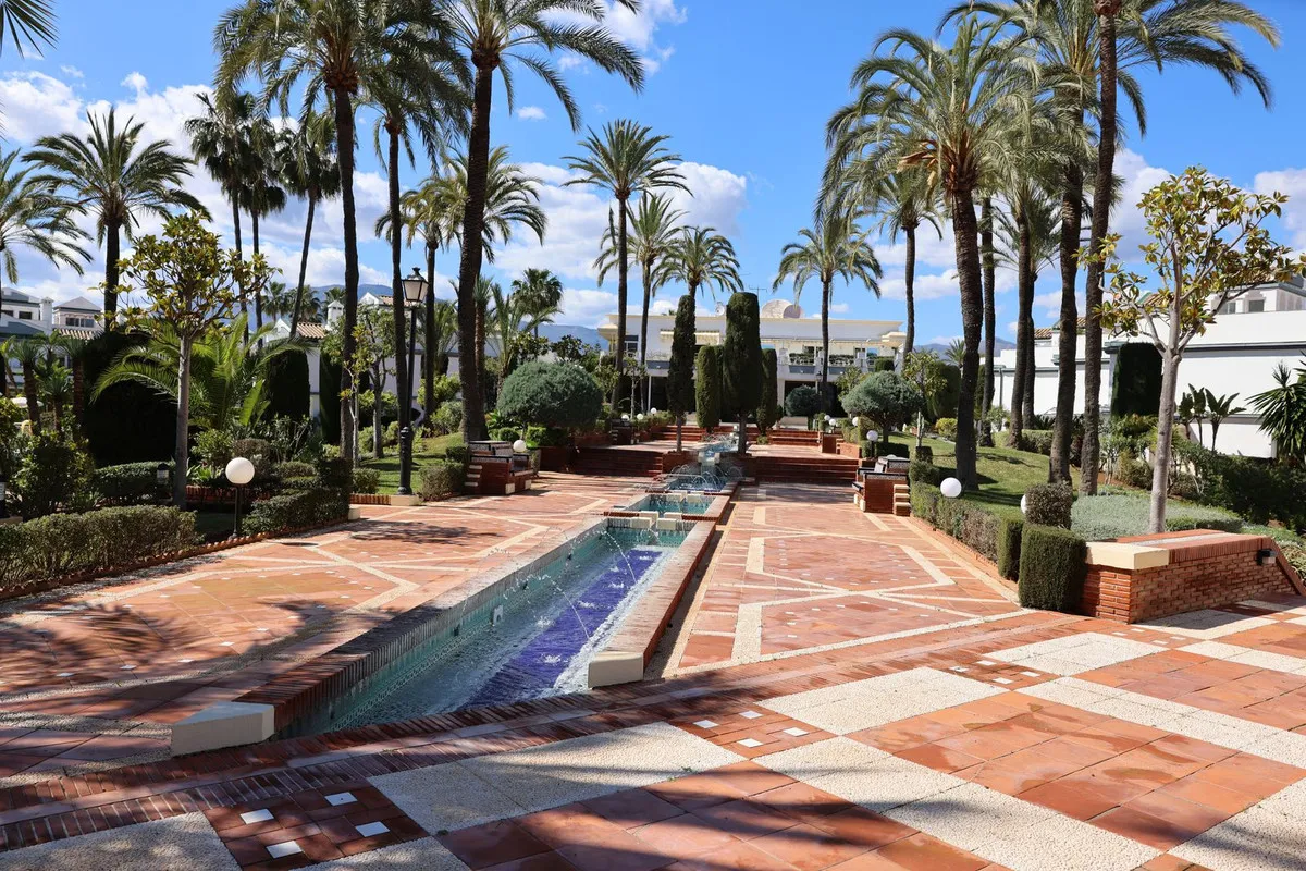 ae4a3948-b1bd-49aa-a6bf-5ad04f7a0746