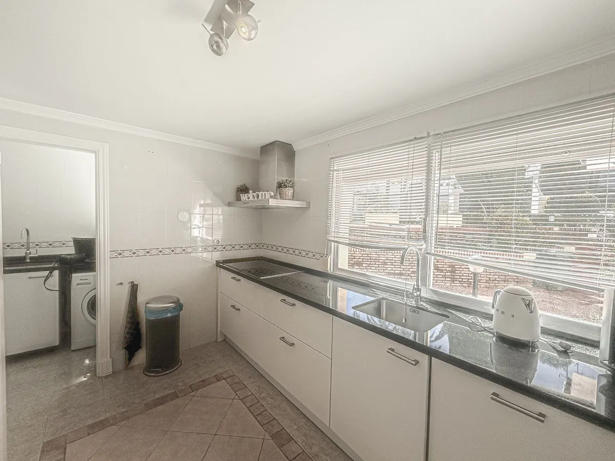 c6994d4d-2889-4e70-8693-47a591b802a0