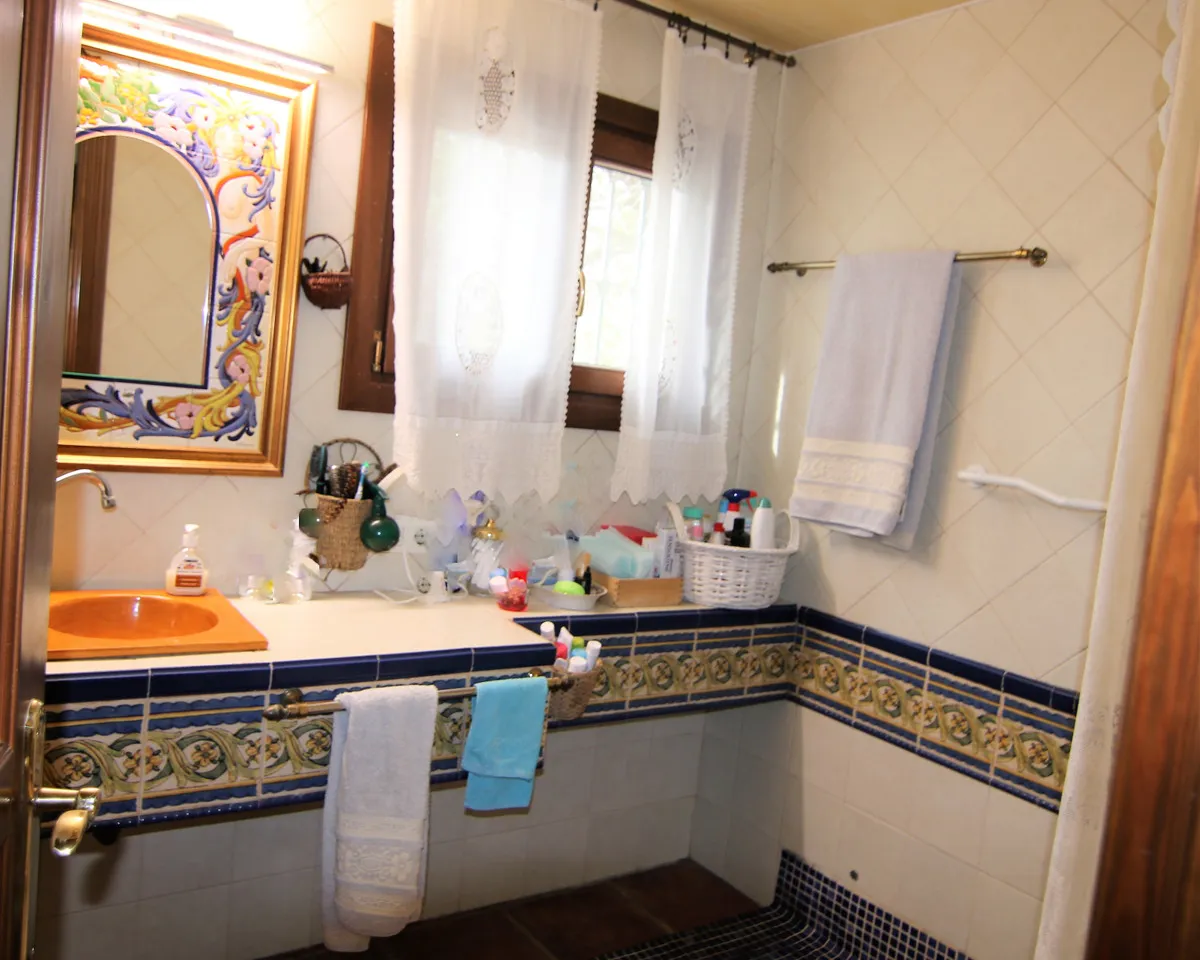 955b7db0-b4db-4525-a771-616fb85d35d5