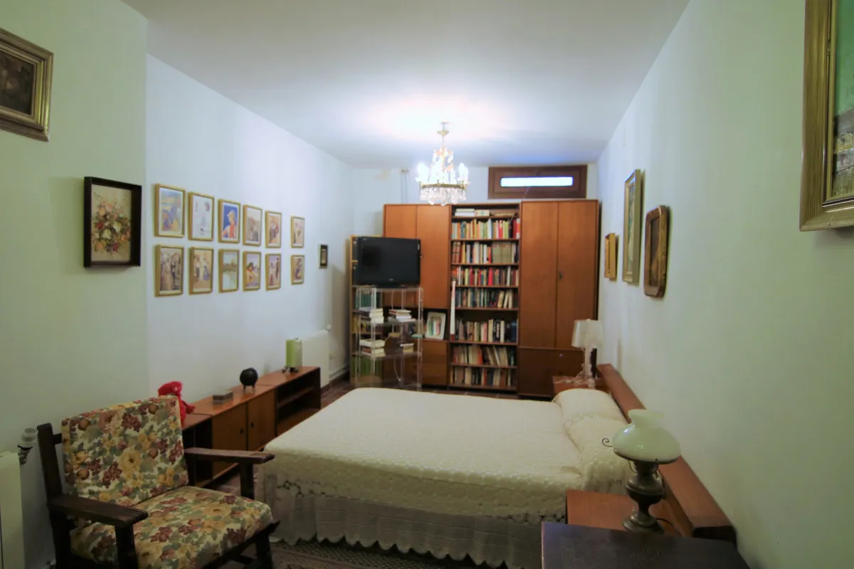 ea5c3019-fce0-4ce3-85f6-c9b8536df369