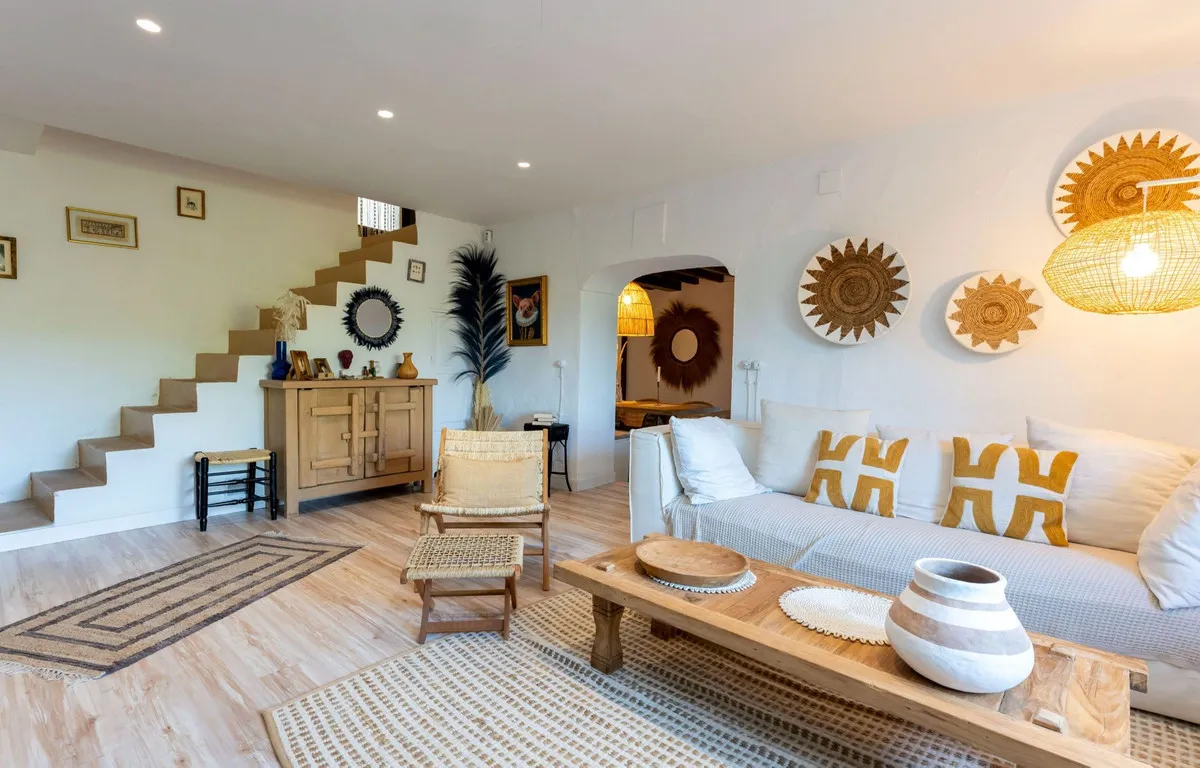 0efe64b6-165d-4b42-8ace-2382cca2a115