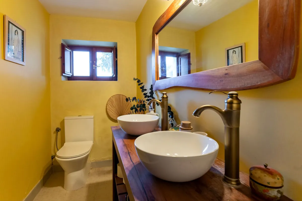 546f6d0b-d55c-422d-b8e5-f729eab85473