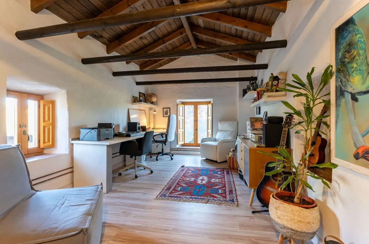 5aba0cc8-87d7-426f-a465-ef41ed3480c3