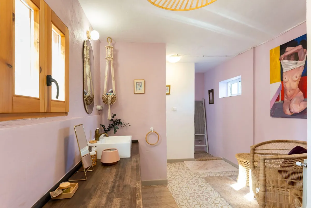 5bcc9ab9-0373-44da-a18e-6131f05a9830