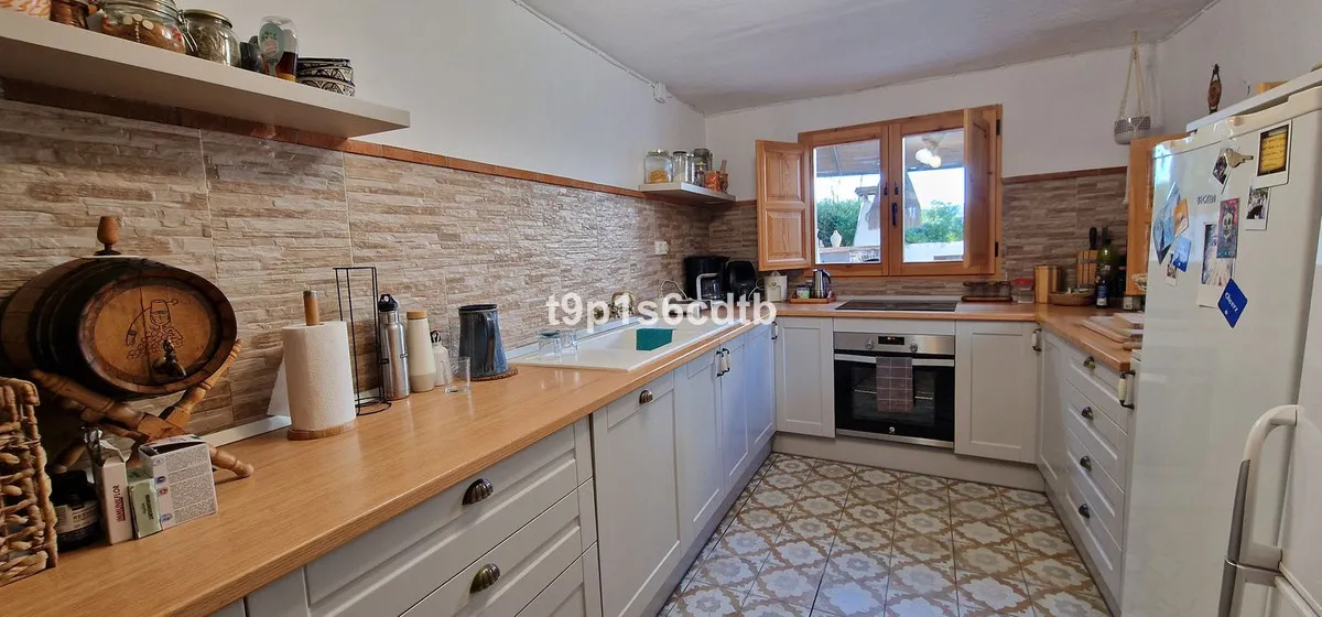 1a55eaa4-66f6-4d64-8a31-19335ab411ad