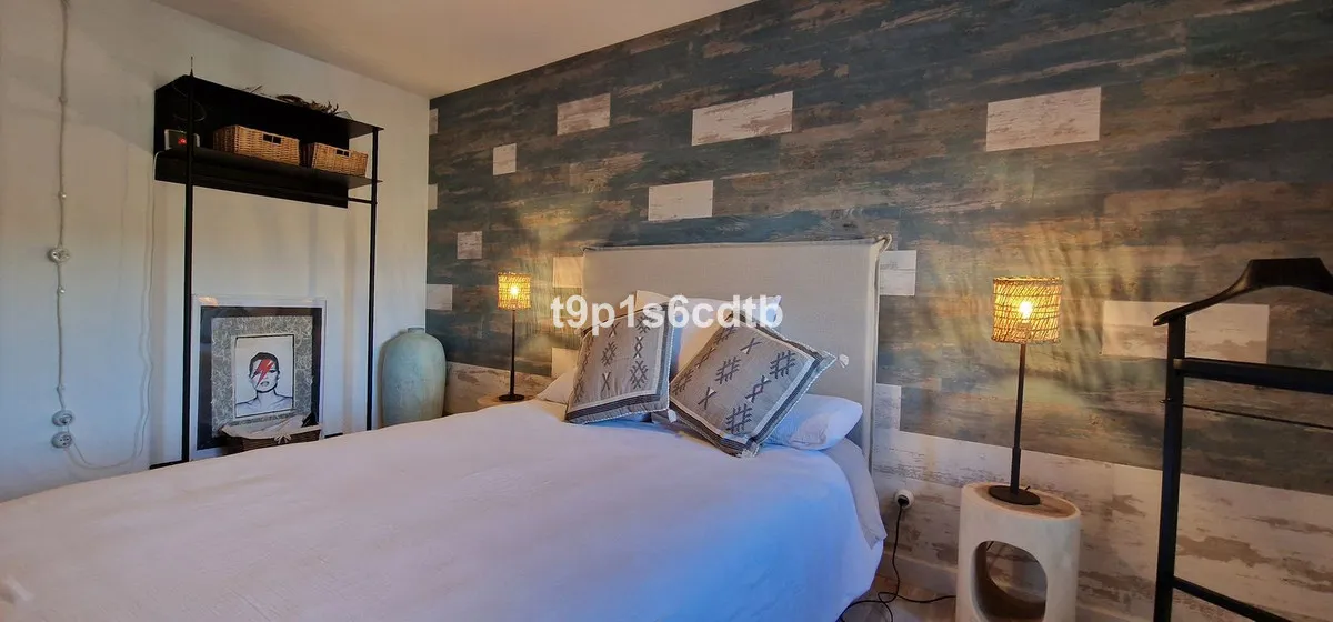 8523b32a-817d-47f6-ab86-b65bb5b7e015