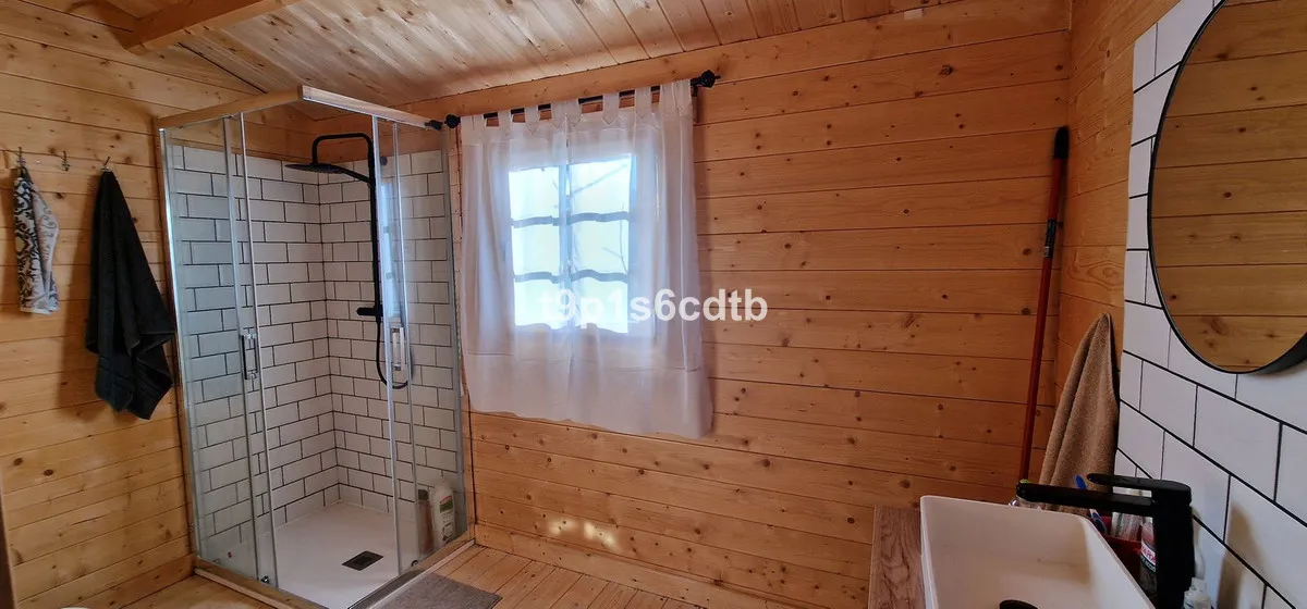 cbb4f7cf-f043-4763-933f-ee270dee9079