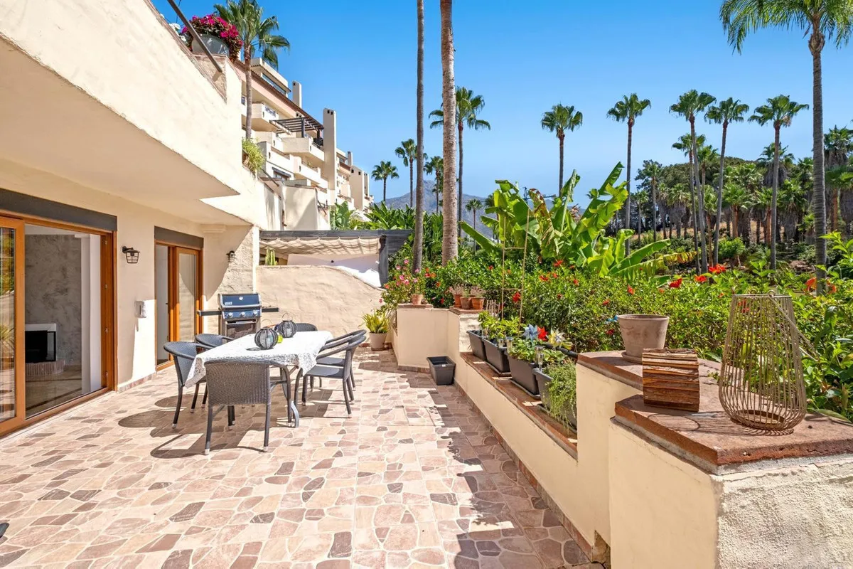 fae8e0c2-7139-4bab-88ea-5ff8bf1708c0