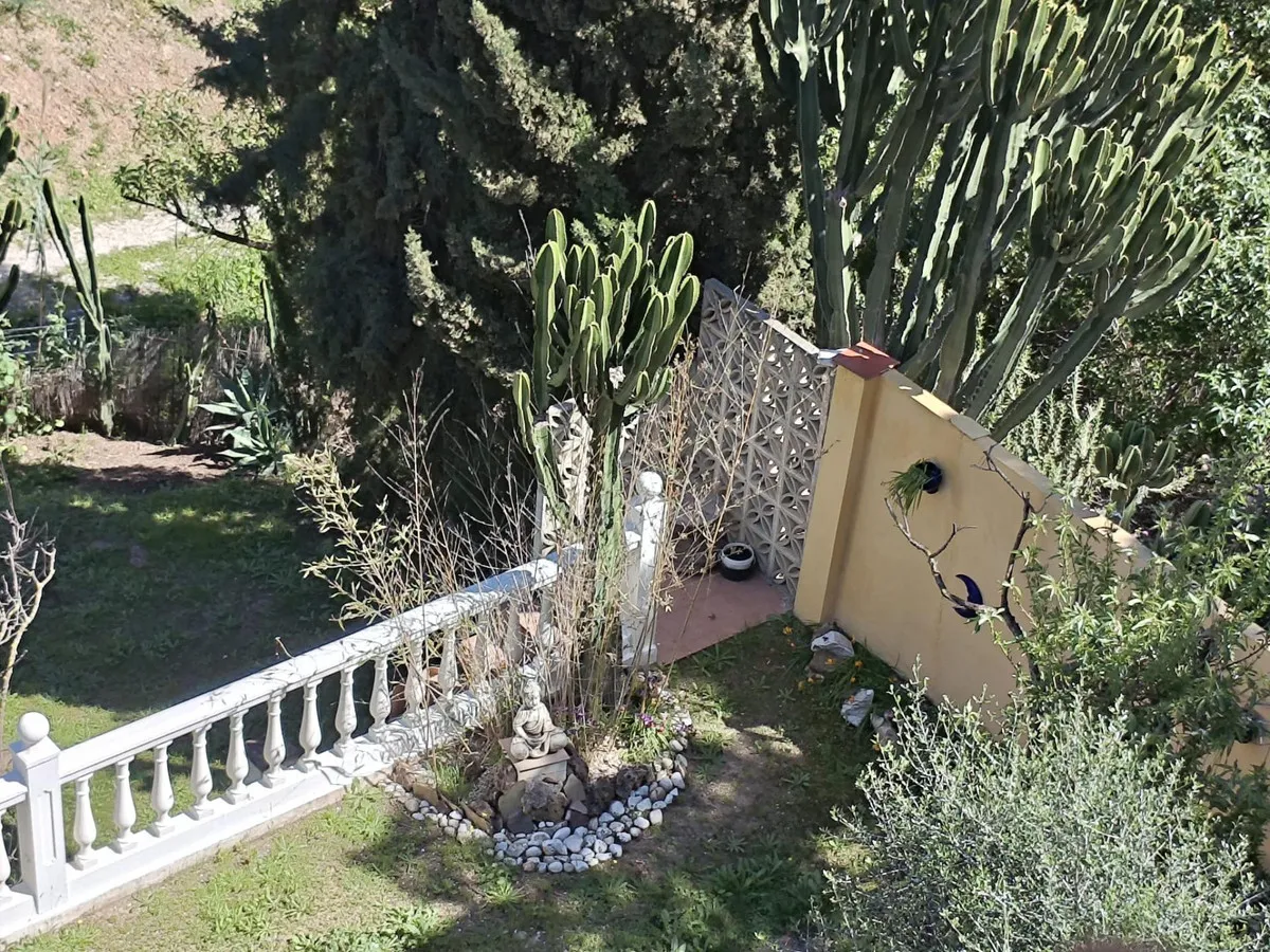 0e8f7b5a-a0a3-4422-9552-5719856387a6