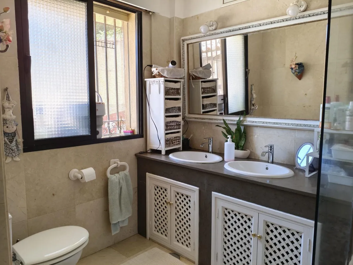 4824c027-4015-43ae-a8be-dbea62bf0838