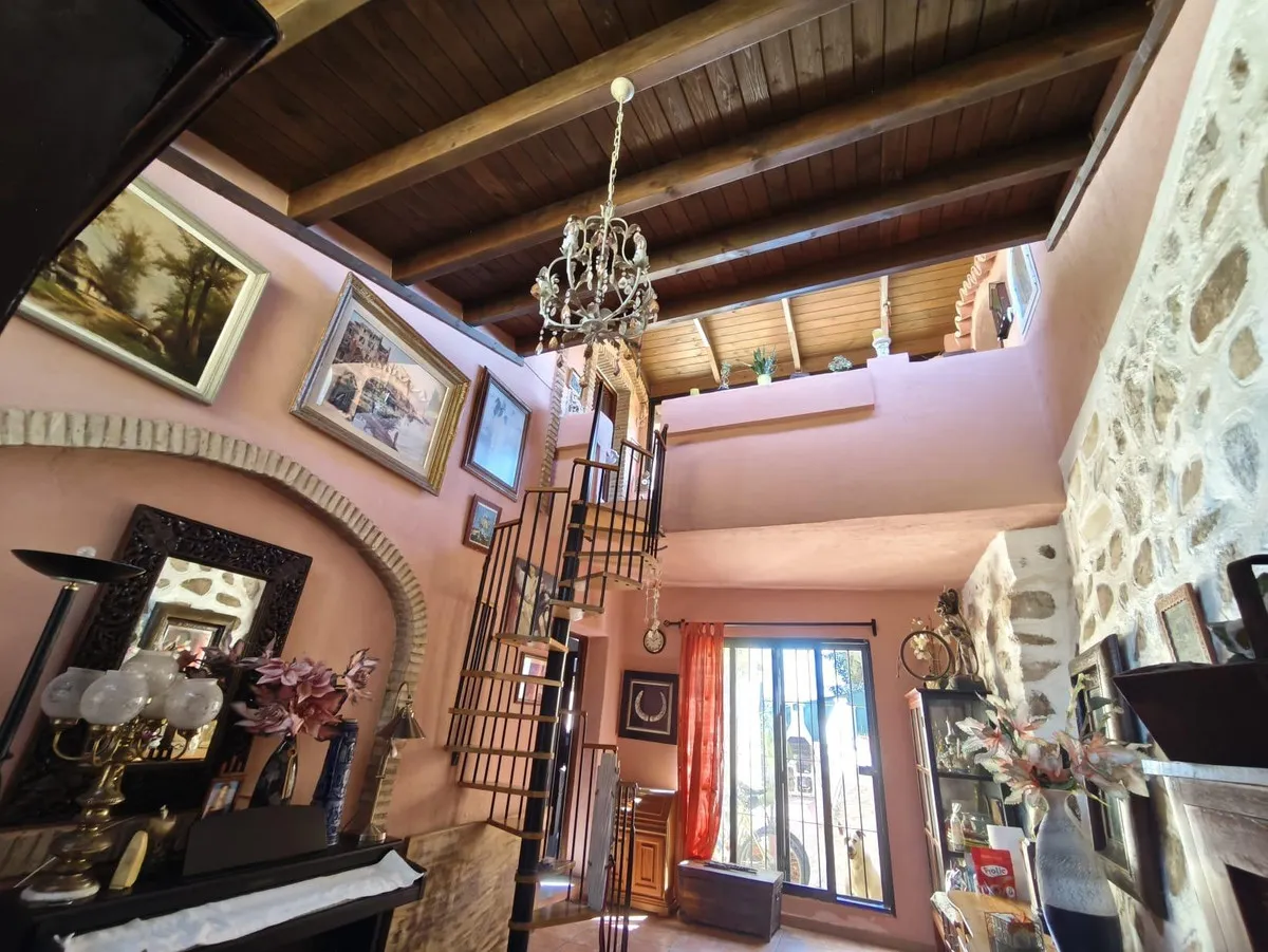 ead8c7b6-2e16-48ca-be97-f7c17a3a8696