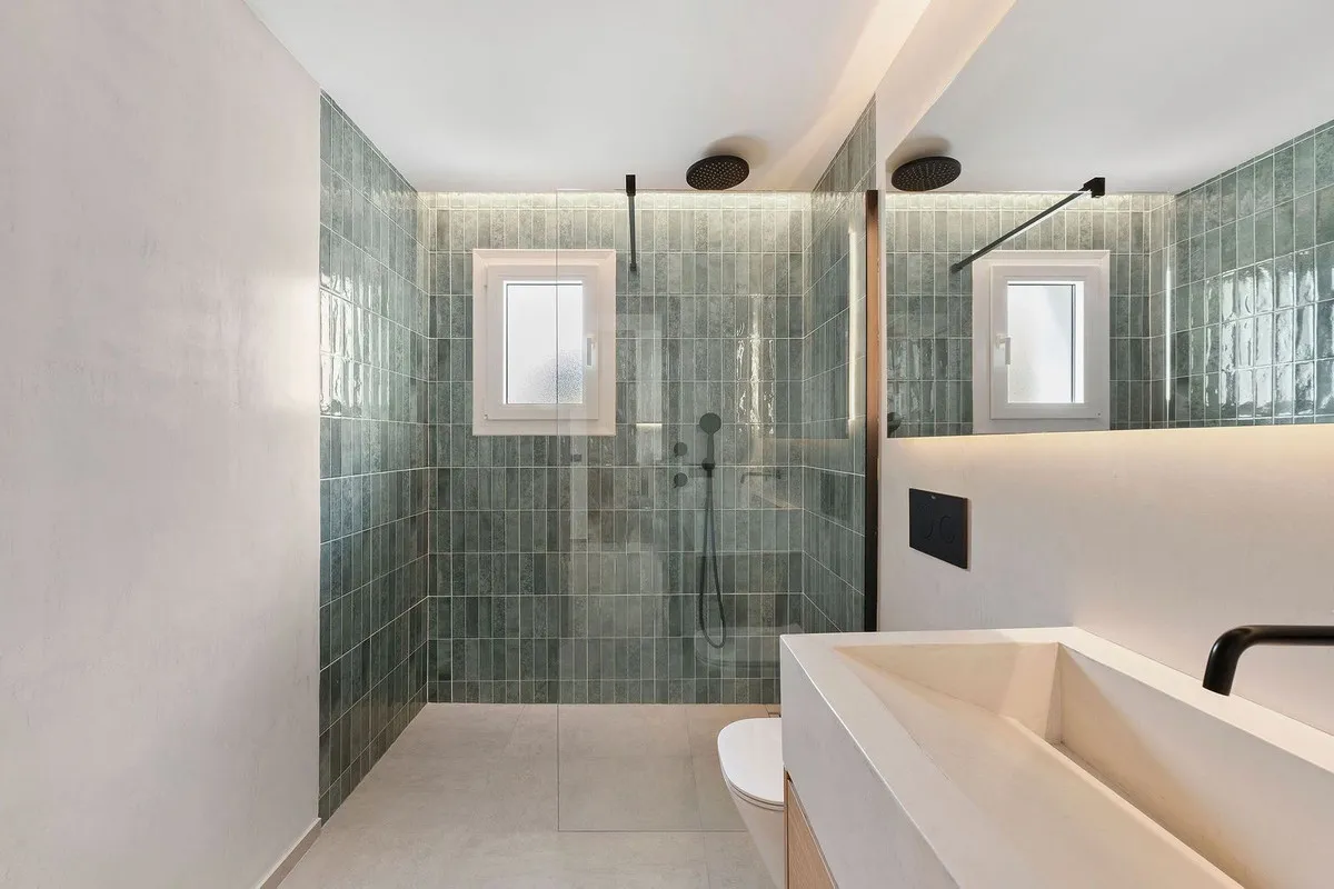 35ebf619-1f9c-4c18-882e-38155a100192