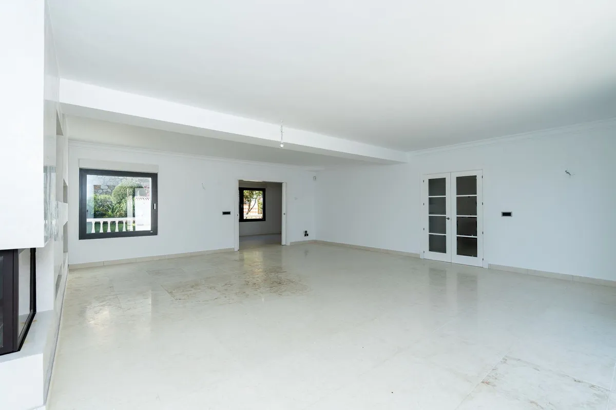 57503957-3f3b-4c03-80e4-4be244a6024f