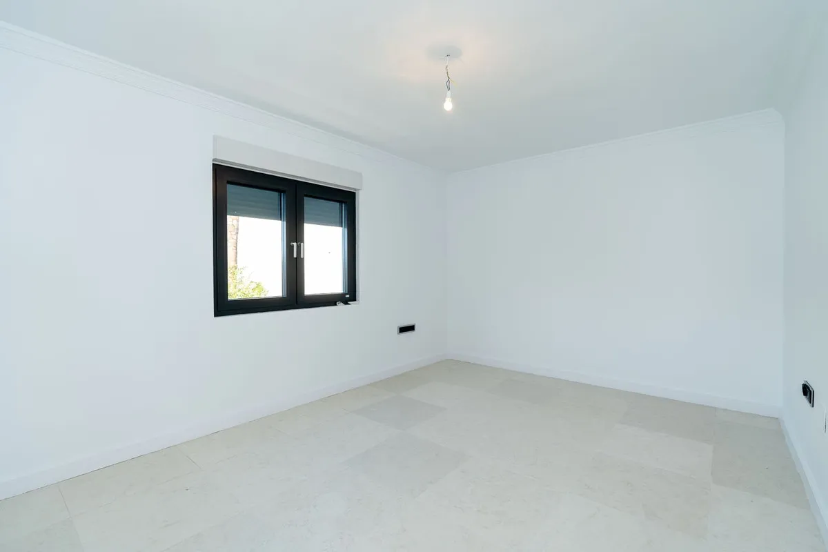 b4e80e55-8b5d-4017-84a9-5e705f5ab16d