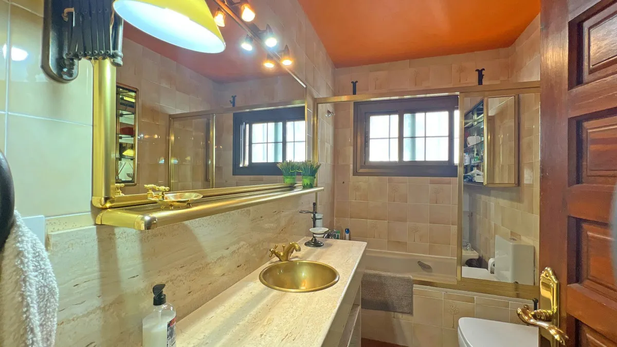 0f3a8f69-18cd-442f-b7c3-7eb155aeb9c4