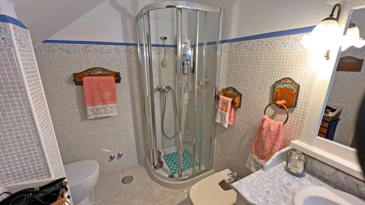 1a78e405-a980-4710-9097-f93d5ab1c961