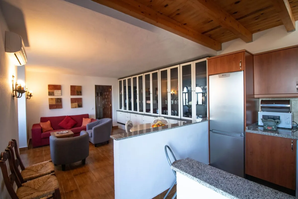 4f93bedf-289a-49f0-8b0c-1e3887d50ade