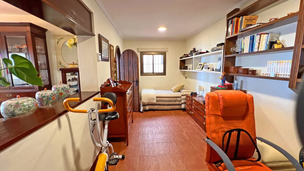 57a53b8c-8342-4d6a-be3e-5b7f7208cc89