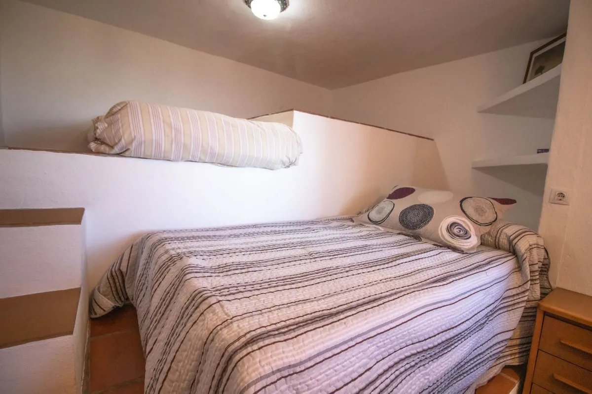 6a47bd0a-4910-44a6-b1b4-2cac8878f98a