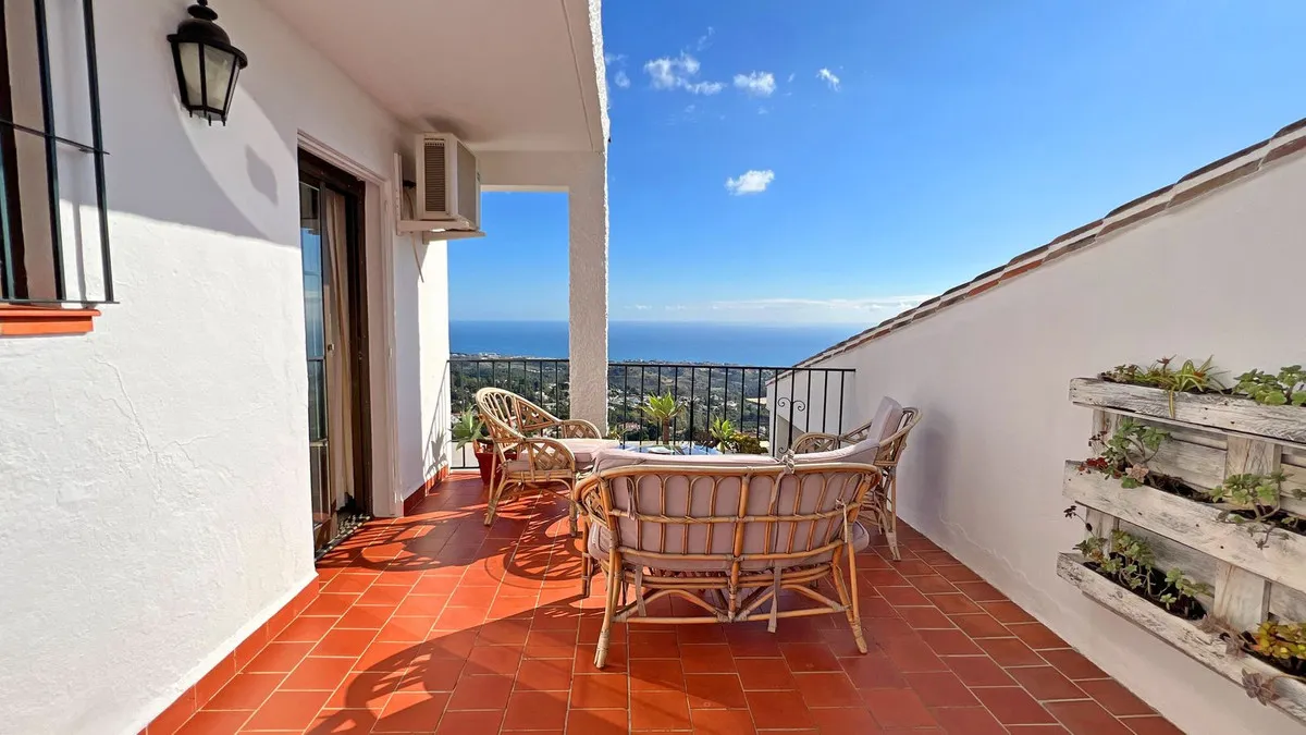 d3e246f7-3bb2-47f3-a591-b41aa31eae46