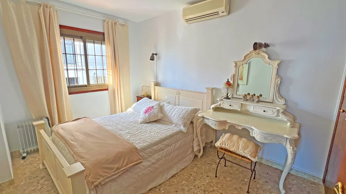 dd70fdeb-4c69-49a3-a061-569626ef43c7