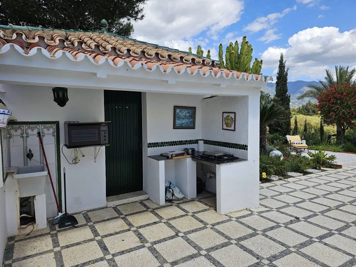 87e74cb9-4f7f-4b5c-90c9-ef3518b71f26